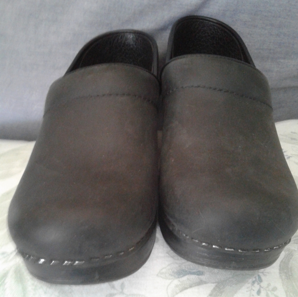 Dansko 36 Black Oiled - Picture 3 of 11